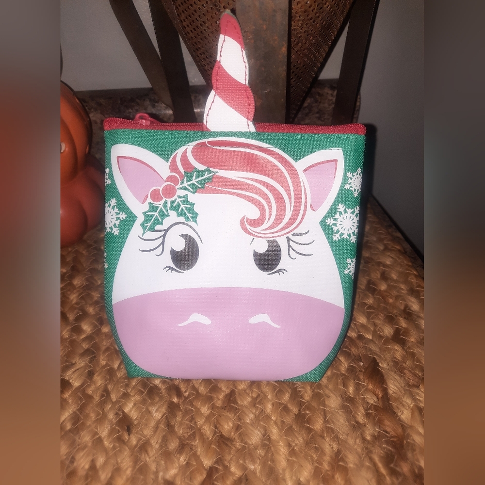 Thirty one insulated unicorn snack pouch